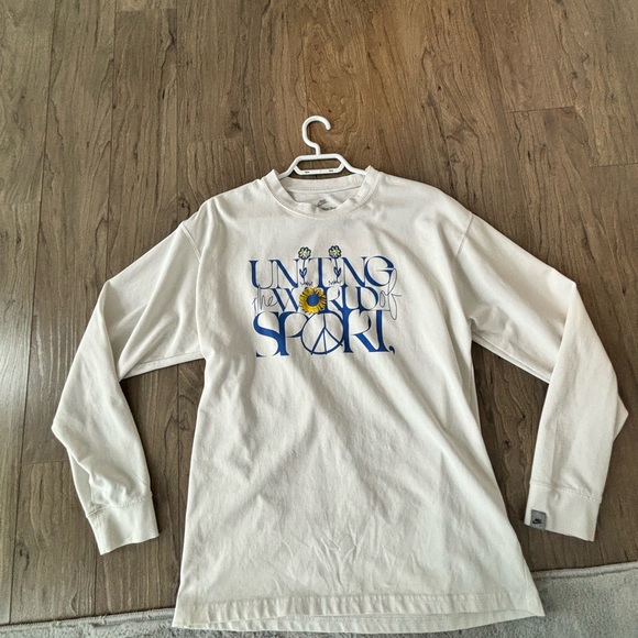 Nike long sleeve - Picture 4 of 4